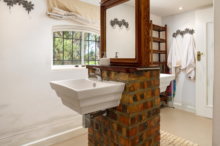 5 Bedroom Property for Sale in Gardens Western Cape